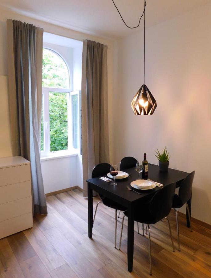 Max, Ruhige Sonnige Wohnung In Praternahe Wien Eksteriør billede