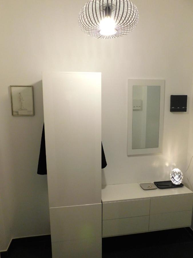 Max, Ruhige Sonnige Wohnung In Praternahe Wien Eksteriør billede