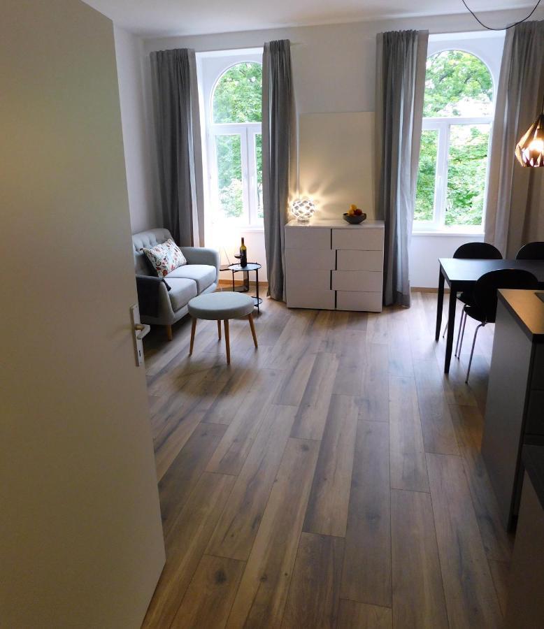 Max, Ruhige Sonnige Wohnung In Praternahe Wien Eksteriør billede
